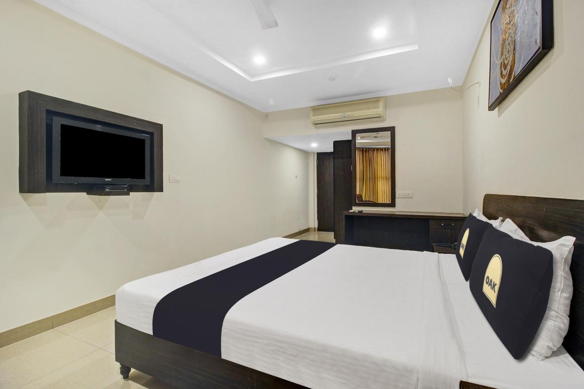 Hotel Super Townhouse Oak Lb Nagar Ramoji Hyderabad Exterior foto