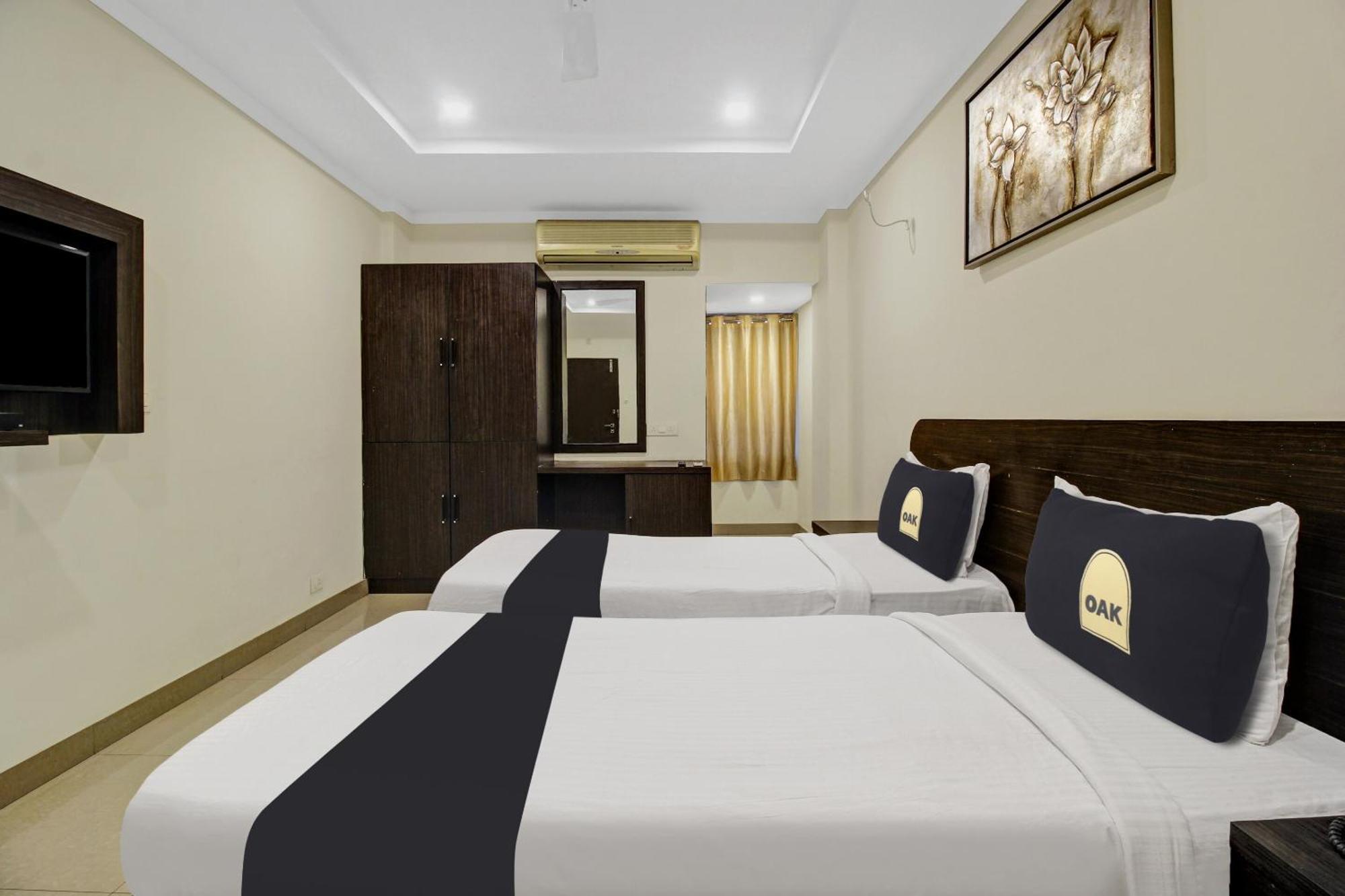 Hotel Super Townhouse Oak Lb Nagar Ramoji Hyderabad Exterior foto