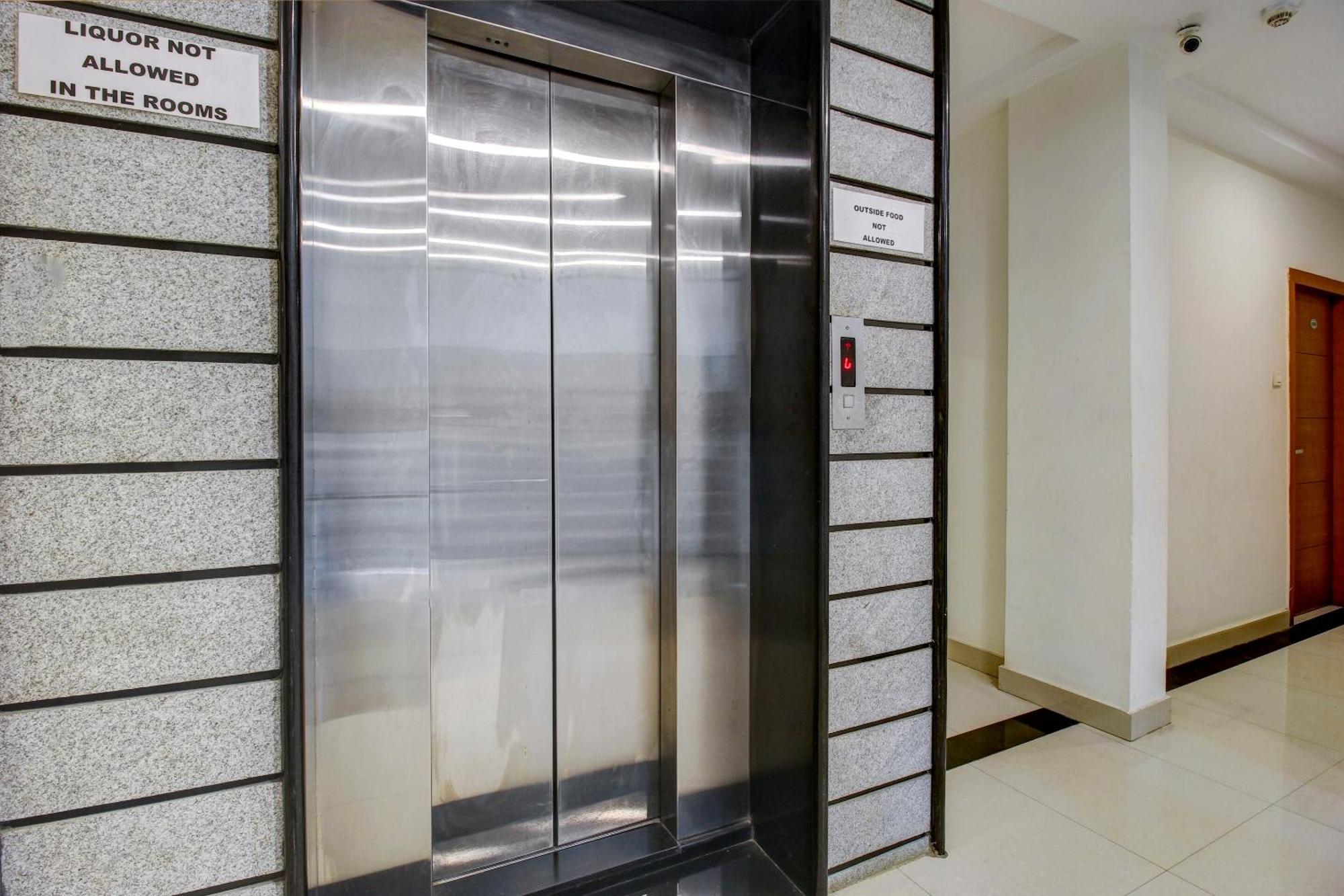 Hotel Super Townhouse Oak Lb Nagar Ramoji Hyderabad Exterior foto
